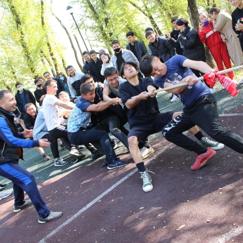 photo5407006355992196984