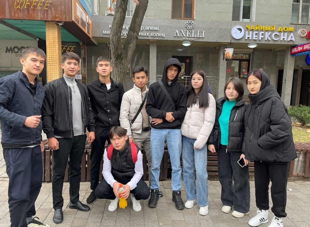 Вакансий (2)